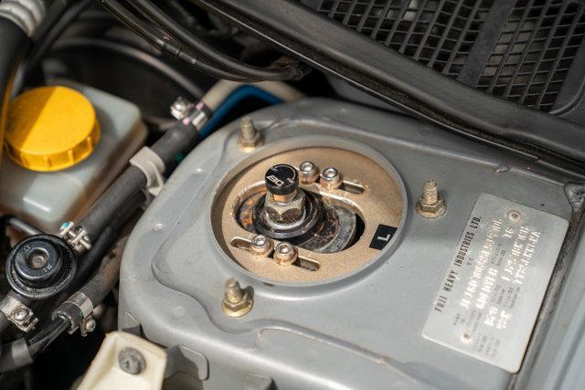 Photo of 2005 Crystal Gray Metallic Subaru Impreza