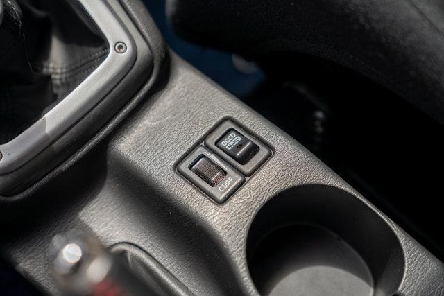 Photo of 2005 Crystal Gray Metallic Subaru Impreza