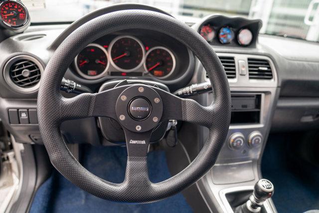 Photo of 2005 Crystal Gray Metallic Subaru Impreza
