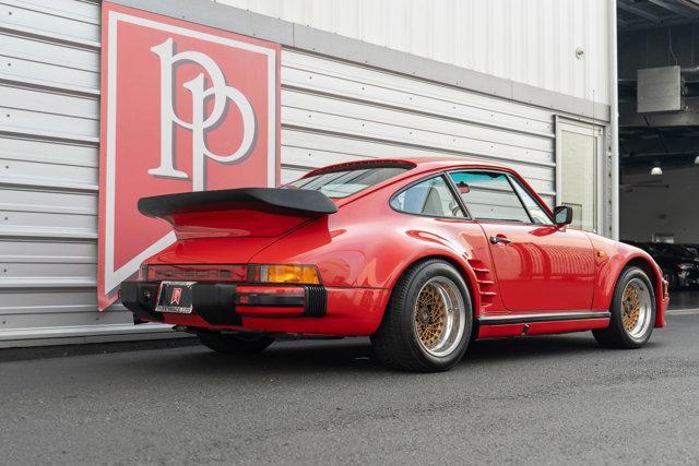 Photo of 1984 Red Porsche 911