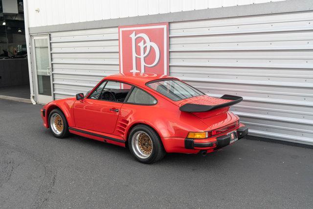 Photo of 1984 Red Porsche 911