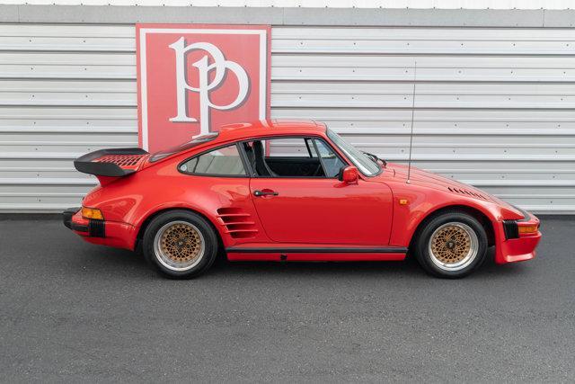 Photo of 1984 Red Porsche 911