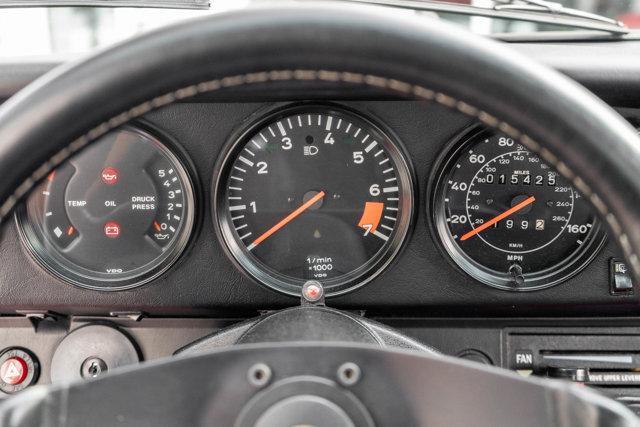 Photo of 1984 Red Porsche 911