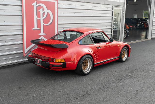 Photo of 1984 Red Porsche 911
