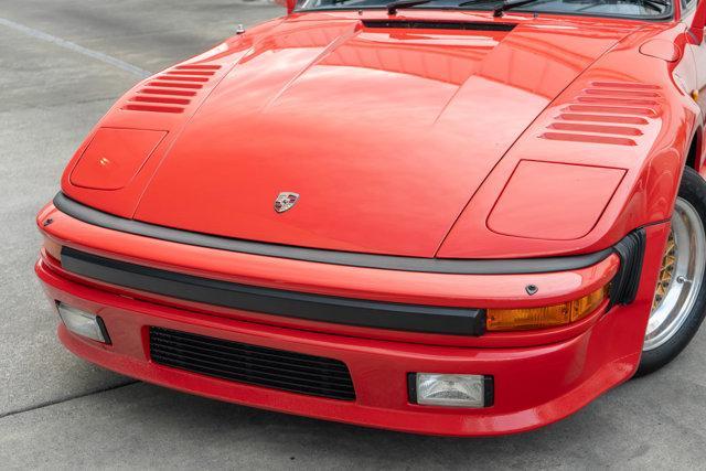 Photo of 1984 Red Porsche 911