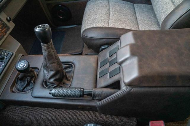 Photo of 1991 Green Land Rover Range Rover
