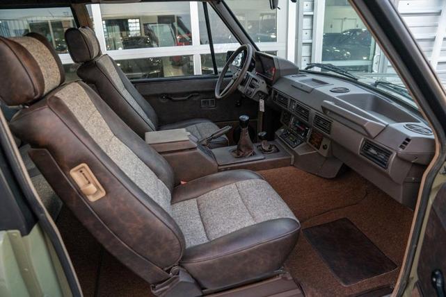 Photo of 1991 Green Land Rover Range Rover