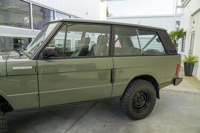 Photo of 1991 Green Land Rover Range Rover