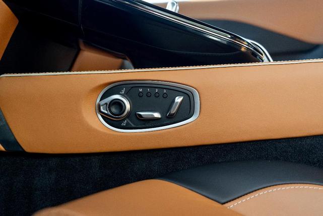 Photo of 2025 Minotaur Green Aston Martin Vantage