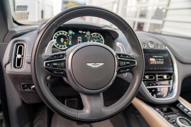 Photo of 2021 Silver Birch Aston Martin DBX