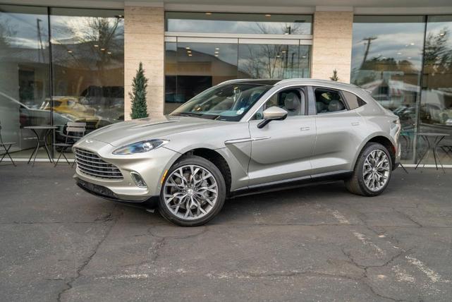 Photo of 2021 Silver Birch Aston Martin DBX