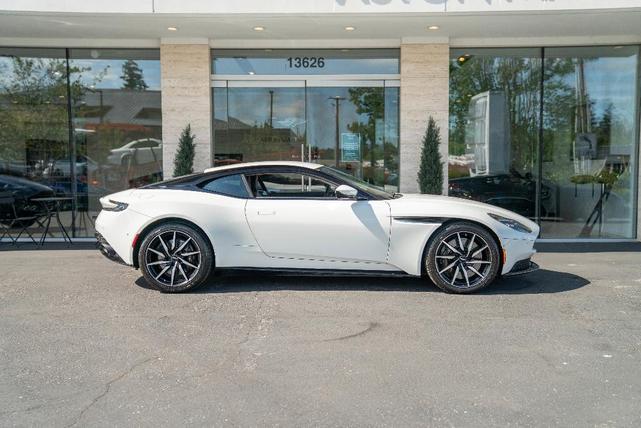 Photo of 2019 Stratus White Aston Martin DB11