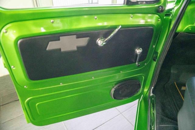 Photo of 1964 Synergy Green Metallic Chevrolet C10/K10