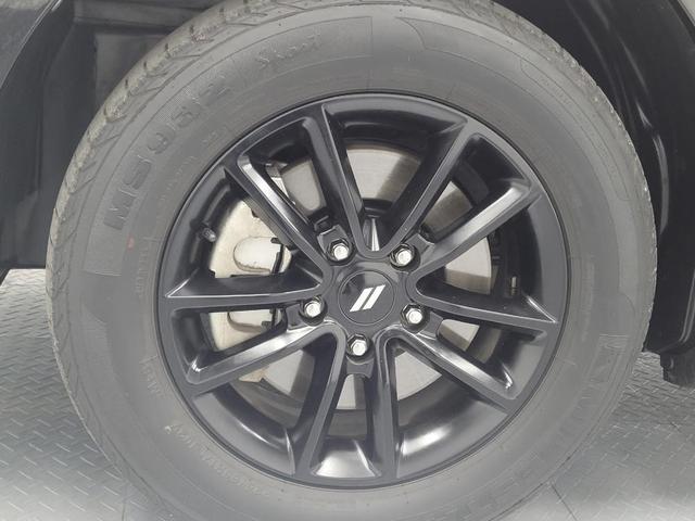 Photo of 2020 Pitch Black Clearcoat Dodge Journey