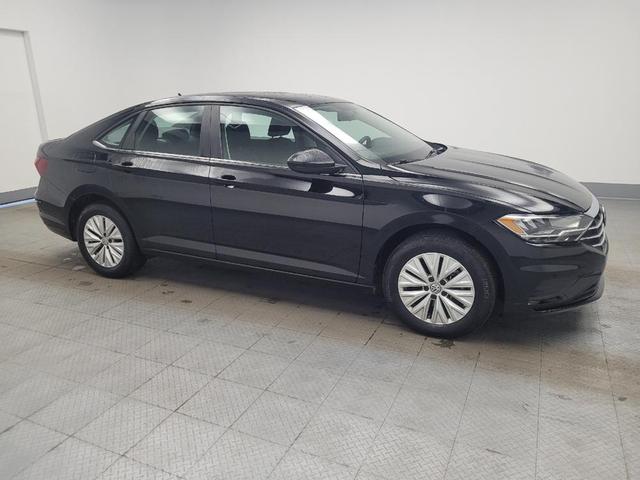 Photo of 2020 Black Uni Volkswagen Jetta