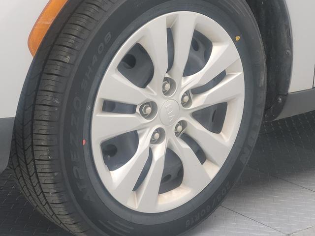 Photo of 2021 Sparkling Silver Kia Soul