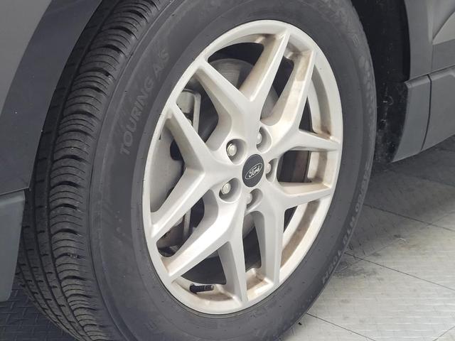 Photo of 2023 Agate Black Metallic Ford Edge