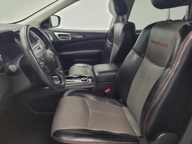 Photo of 2020 Magnetic Black Pearl Nissan Pathfinder