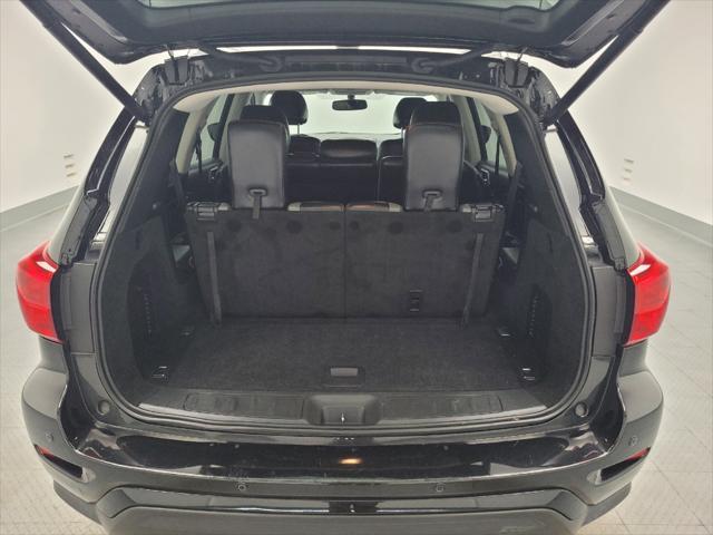 Photo of 2020 Magnetic Black Pearl Nissan Pathfinder
