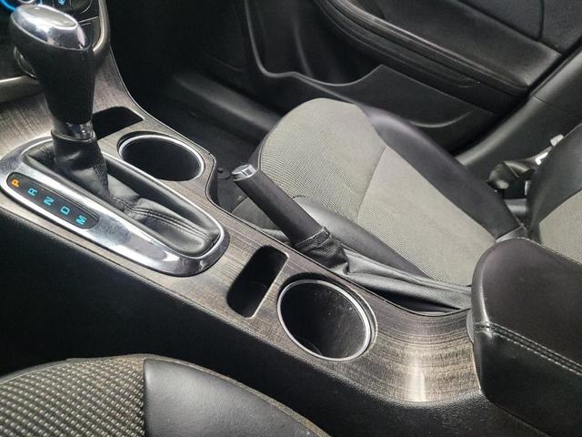 Photo of 2015 Ashen Gray Metallic Chevrolet Malibu