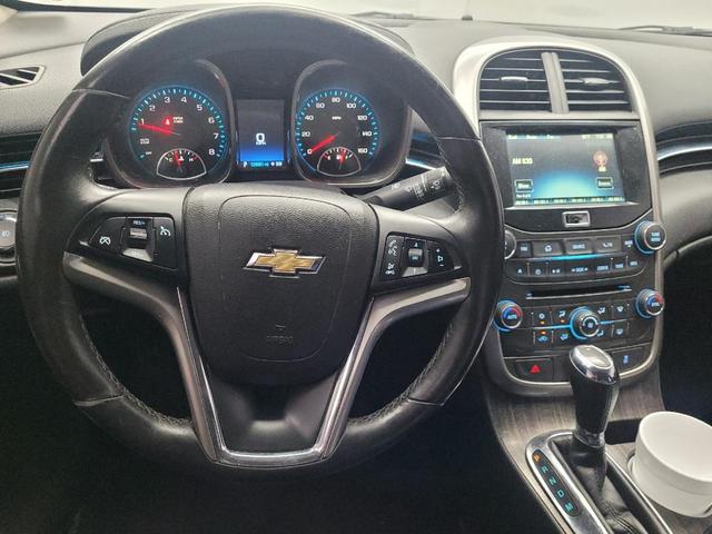 Photo of 2015 Ashen Gray Metallic Chevrolet Malibu