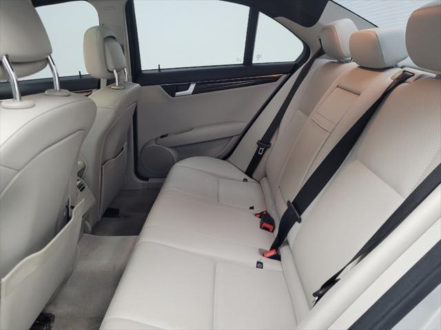Photo of 2014 Silver Mercedes-Benz C-Class