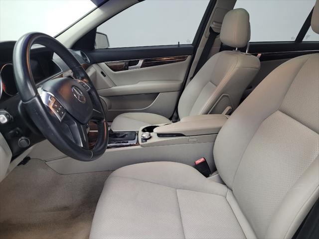 Photo of 2014 Silver Mercedes-Benz C-Class