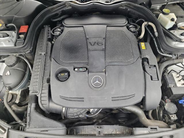 Photo of 2014 Silver Mercedes-Benz C-Class