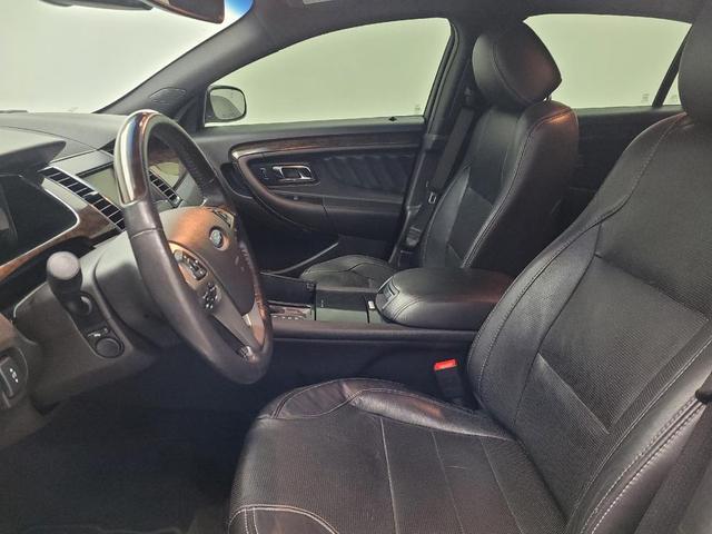 Photo of 2015 White Platinum Metallic Tri-Coat Ford Taurus