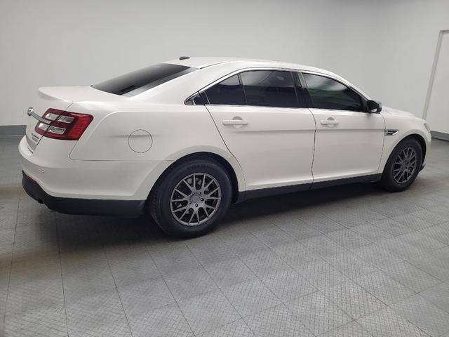 Photo of 2015 White Platinum Metallic Tri-Coat Ford Taurus