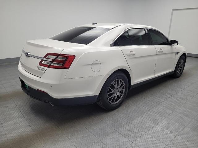 Photo of 2015 White Platinum Metallic Tri-Coat Ford Taurus