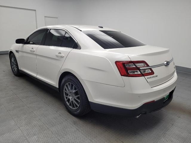 Photo of 2015 White Platinum Metallic Tri-Coat Ford Taurus