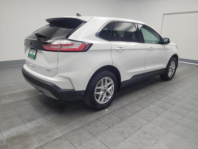 Photo of 2024 White Ford Edge