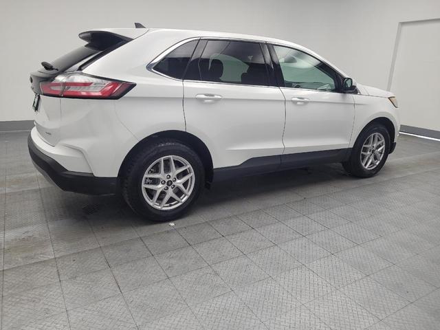 Photo of 2024 White Ford Edge