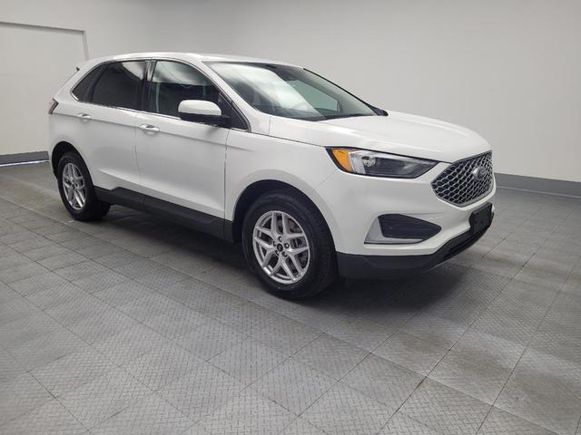 Photo of 2024 White Ford Edge