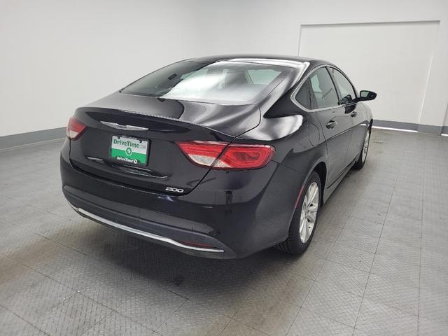 Photo of 2016 Black Chrysler 200