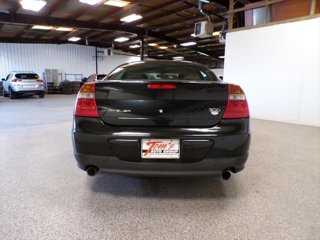 Photo of 2004 Brilliant Black Crystal Prl Chrysler 300M