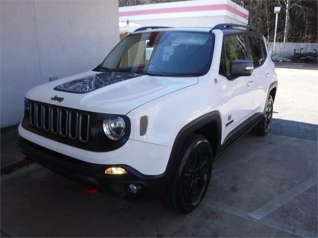 Photo of 2017 White Jeep Renegade