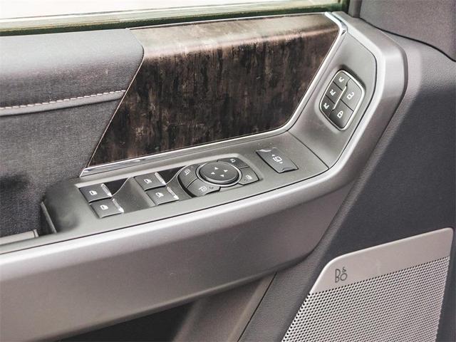Photo of 2025 Star White Ford F-450