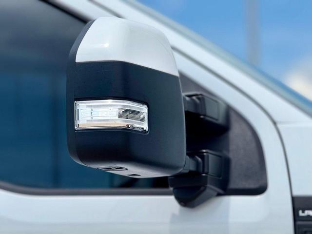 Photo of 2023 Oxford White Ford F-250