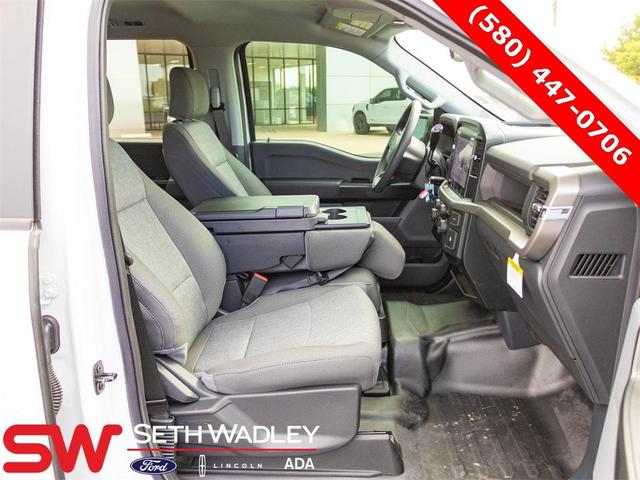 Photo of 2025 Oxford White Ford F-150