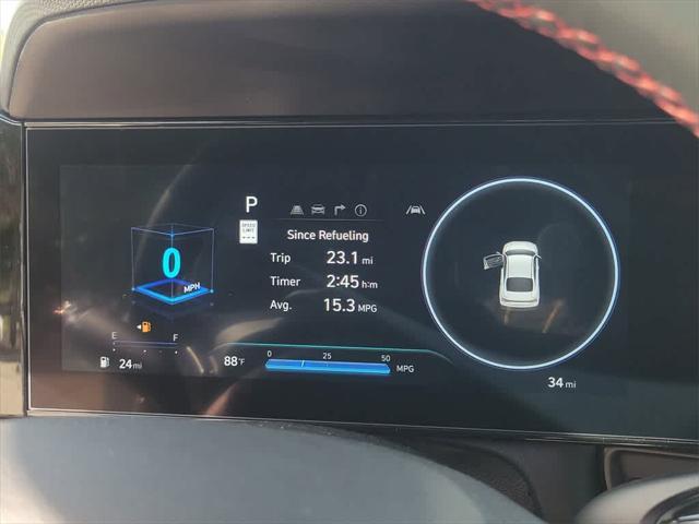 Photo of 2025 Atlas White Hyundai ELANTRA