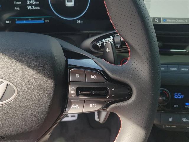 Photo of 2025 Atlas White Hyundai ELANTRA