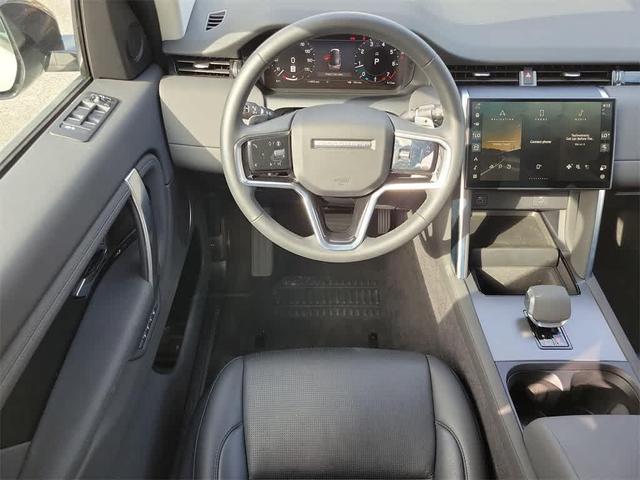 Photo of 2024 Silver Land Rover Discovery Sport