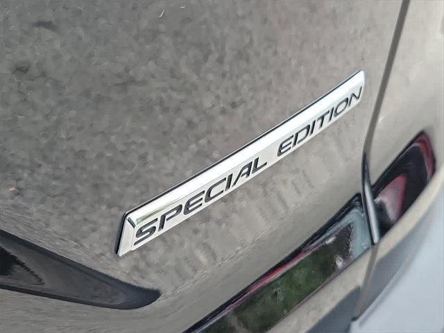 Photo of 2022 Crystal Black Pearl Honda CR-V