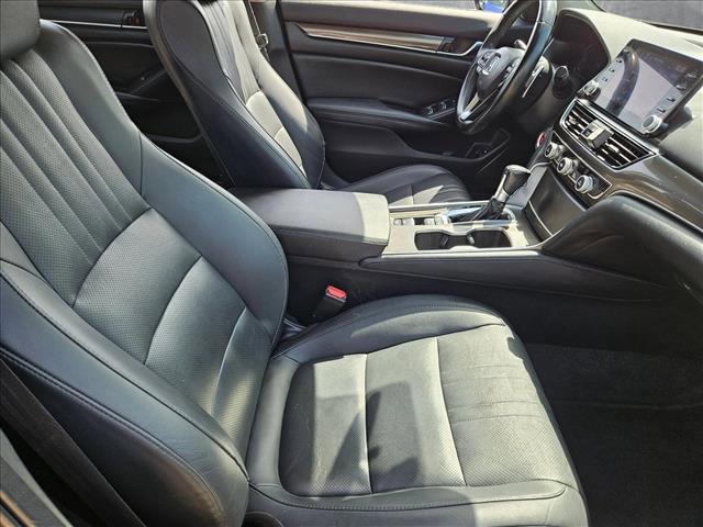 Photo of 2022 Crystal Black Pearl Honda Accord