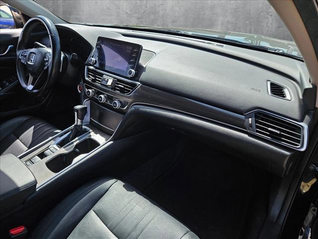 Photo of 2022 Crystal Black Pearl Honda Accord