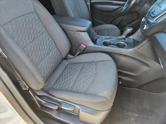 Photo of 2019 Summit White Chevrolet Equinox