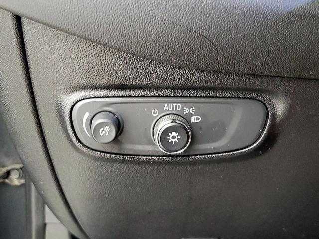 Photo of 2018 Gray Chevrolet Equinox