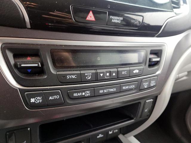 Photo of 2021 Silver Honda Pilot